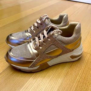 Steve Madden Rose Gold Barra-R Sneakers